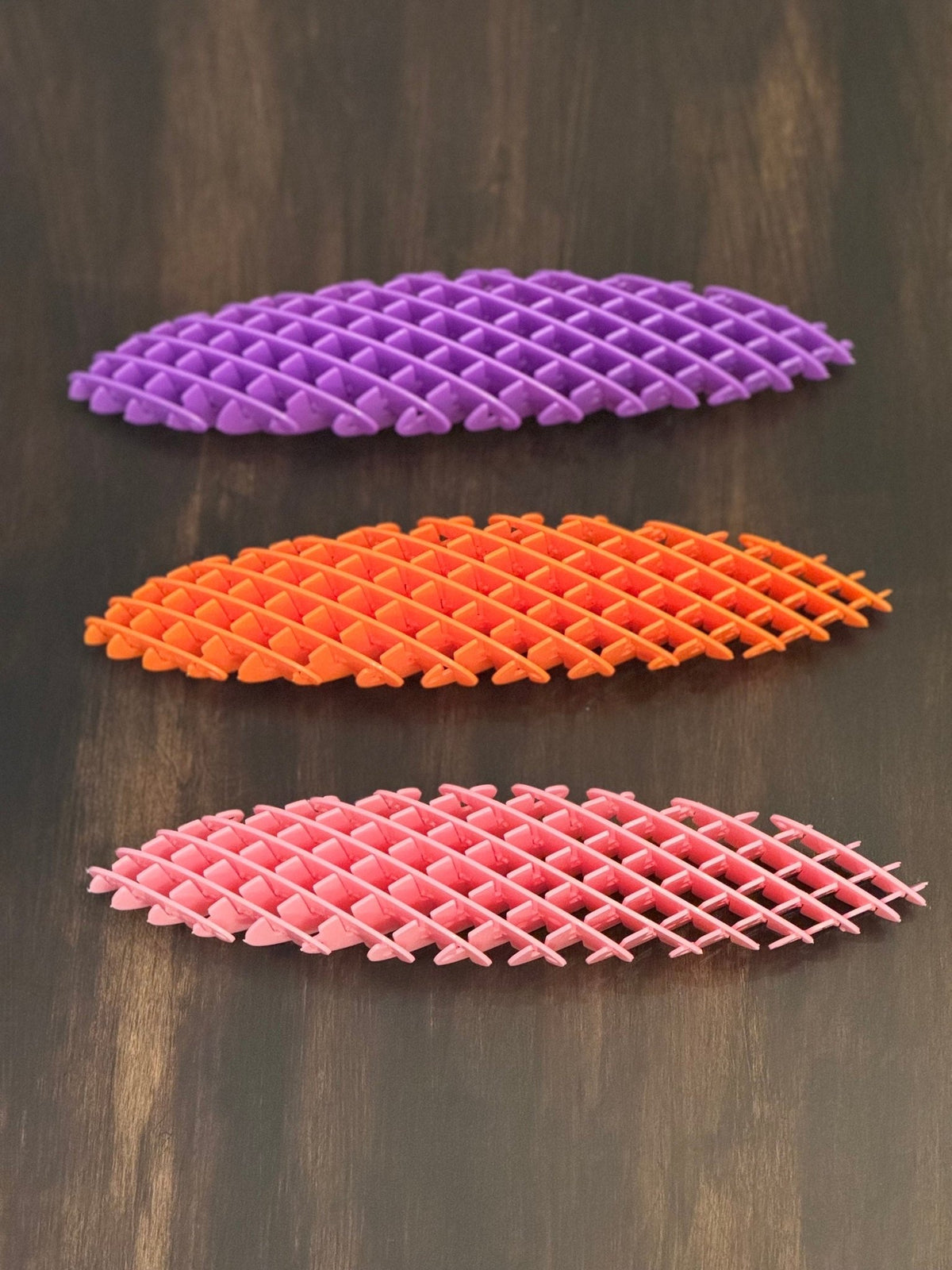 Shape - Shifting Fidget Worm - Sensory Stress Reliever for Kids Adults Fun Handheld Anxiety Relief Tool - Prints and Fins